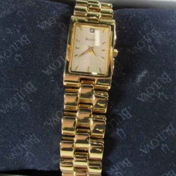 Bulova Accessories Bulova Gold Tone Watch Square Face Diamond Iob